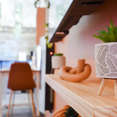 شقة L'oasis H24, Atypique, Port, Plage, Fibre, Netflix *