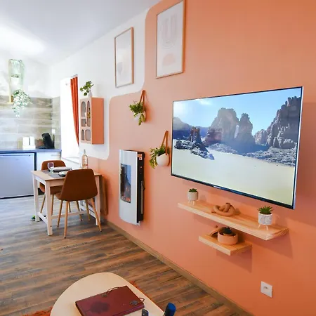 شقة L'oasis H24, Atypique, Port, Plage, Fibre, Netflix *